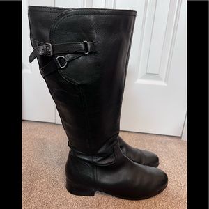 Trotters knee high boots 10w